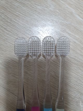 에브리모먼트 에브리 모먼트 칫솔 Every moment toothbrush — 3점을 준 리뷰어가 2022년 3월 올린 사용 사진