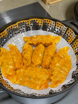 한만두 진한 해물맛 짬뽕만두 1kg — 3.5점을 준 리뷰어가 2021년 4월 올린 사용 사진