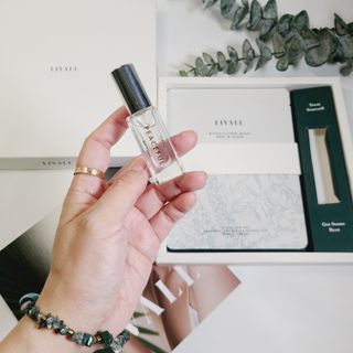 리브얼 | LIVALL 바이오셀룰로오스 마스크 레스트 앤 글로우 33ml  x 3개입 — 5점을 준 리뷰어가 2022년 6월 올린 사용 사진