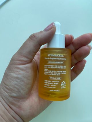 체르엠 스템앤셀 비타민 브라이트닝 에센스 30ml 1개 — 5점을 준 리뷰어가 2021년 8월 올린 사용 사진