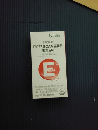 [인디닥터] 타이탄 BCAA 프로틴 젤리스틱 — 5점을 준 리뷰어가 2022년 5월 올린 사용 사진