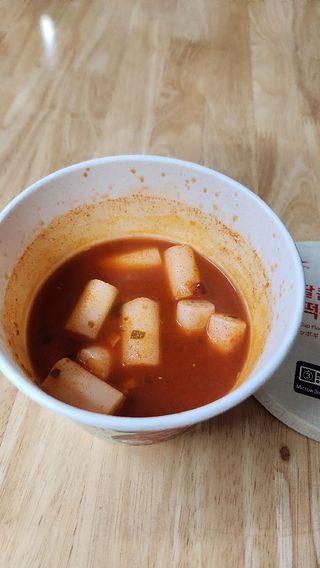나우  [요리궁리] B타입 ( 매콤, 치즈, 매콤까르보 ) 꽃떡볶이 6개입 세트 — 5점을 준 리뷰어가 2025년 3월 올린 사용 사진