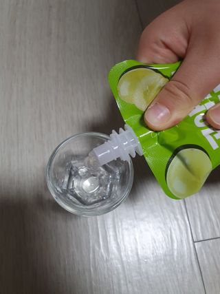 참앤들황토농원 10가지 맛, 입맛대로 스페셜하게~ 가볍게 한 포 땡! 곤약젤리 스페셜 패키지 130ml x 30포 — 5점을 준 리뷰어가 2023년 1월 올린 사용 사진