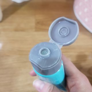 치과에서 쓰는 치약 _ 라벨제로 저불소 꼬마, 키즈, 유아, 베이비, 주니어 안전한 어린이치약 — 5점을 준 리뷰어가 2022년 12월 올린 사용 사진