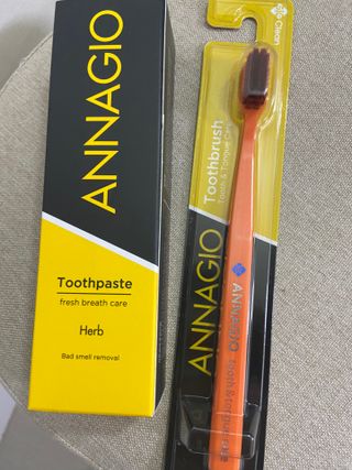 [지오클린] 안나지오 구취케어  기능성 치약 칫솔 세트 (칫솔 5 개+치약 100g 1 개 ) — 5점을 준 리뷰어가 2022년 7월 올린 사용 사진