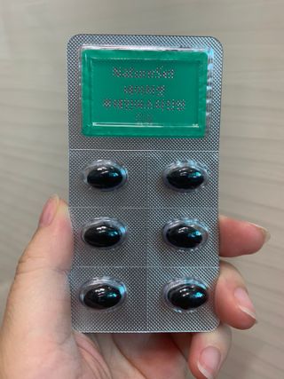 네이처셋 루테인 아스타잔틴 캡슐 1개월분 — 5점을 준 리뷰어가 2021년 6월 올린 사용 사진