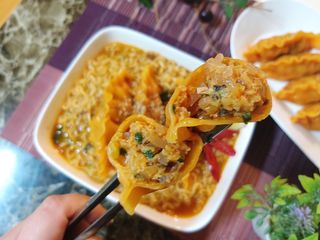 한만두 진한 해물맛 짬뽕만두 1kg — 5점을 준 리뷰어가 2021년 4월 올린 사용 사진