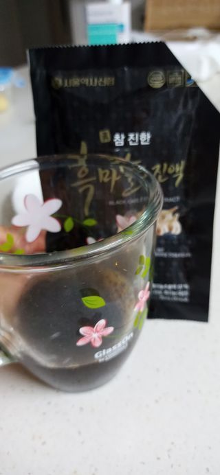 서울약사신협 약사신협_흑마늘진액_70mlx30포 — 5점을 준 리뷰어가 2021년 5월 올린 사용 사진
