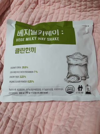 클린24시간  클린한끼 쉐이크 1세트 (5개) — 5점을 준 리뷰어가 2022년 8월 올린 사용 사진