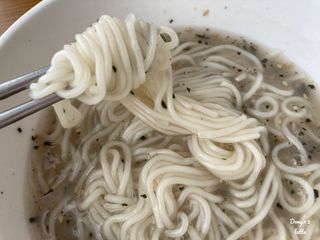 [한면원] 잔치국수 2인분 — 3점을 준 리뷰어가 2022년 7월 올린 사용 사진
