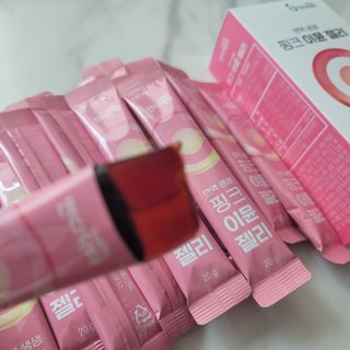 [인디닥터] 면역 생생 핑크 이뮨 젤리 — 5점을 준 리뷰어가 2022년 5월 올린 사용 사진