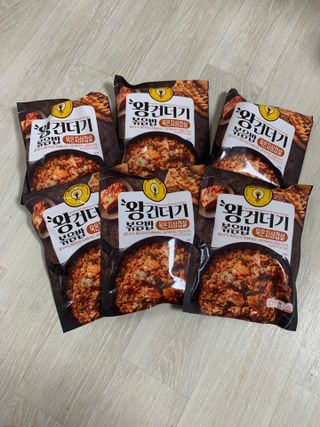 한성기업 무볼레 왕건더기 볶음밥 묵은지삼겹살 — 5점을 준 리뷰어가 2021년 10월 올린 사용 사진