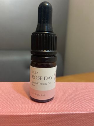 라라로즈데이 시즌2 천연 아로마오일 Y존 케어 속옷향수 이너퍼퓸 5ml  여성의 자존감을 UP시키자 — 5점을 준 리뷰어가 2021년 9월 올린 사용 사진