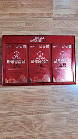 힘내라김홍삼 하루홍삼정스틱 10g x 30포 — 5점을 준 리뷰어가 2021년 4월 올린 사용 사진