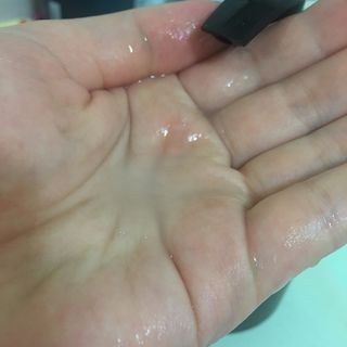 르핸스 퍼포밍 5 샴푸 비반트 포렛/베티버 포그 — 5점을 준 리뷰어가 2022년 12월 올린 사용 사진