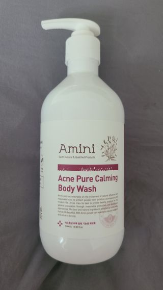 아미니 아크네 퓨어카밍 바디워시 500ml — 5점을 준 리뷰어가 2021년 6월 올린 사용 사진