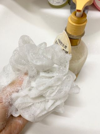 벨먼 내추럴스파 수분광채 스크럽 바디워시 600ml 5종 — 5점을 준 리뷰어가 2022년 5월 올린 사용 사진