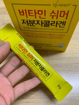 자연에온 경남제약 비타민 쉬머 저분자콜라겐 20g x 30포 — 5점을 준 리뷰어가 2021년 12월 올린 사용 사진