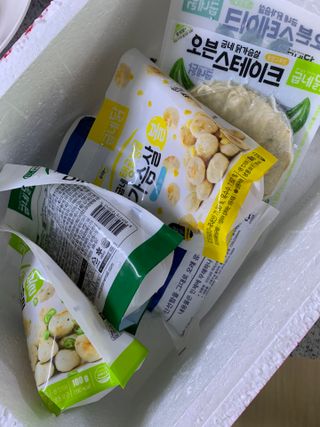 굽네몰 [굽네] 탱글탱글 닭가슴살볼 3종, 닭가슴살 오븐 스테이크 3종 — 5점을 준 리뷰어가 2021년 5월 올린 사용 사진
