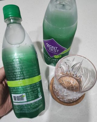 몽베스트 Montbest with Sparkling water Lime20병 — 5점을 준 리뷰어가 2022년 12월 올린 사용 사진