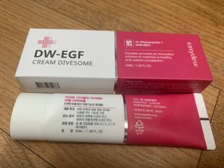 이지듀 DW-EGF 크림 다이브좀_콜라겐이 쏙쏙, 탄력피부로 다이빙 — 5점을 준 리뷰어가 2021년 2월 올린 사용 사진
