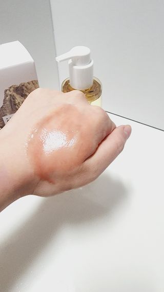 스킨1004 [SKIN1004] 마다가스카르 센텔라 라이트 클렌징 오일 200ml — 5점을 준 리뷰어가 2024년 7월 올린 사용 사진