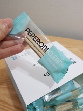 페페로니 클린플러스 덴탈치킨껌 10g x 14p — 5점을 준 리뷰어가 2021년 7월 올린 사용 사진