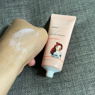 파시 FASCY 高保湿ハンドクリーム40ml+80ml セット — 5점을 준 리뷰어가 2021년 7월 올린 사용 사진