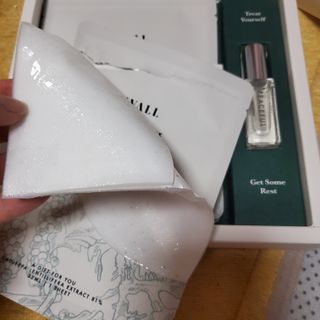 리브얼 | LIVALL 바이오셀룰로오스 마스크 레스트 앤 글로우 33ml  x 3개입 — 5점을 준 리뷰어가 2022년 7월 올린 사용 사진
