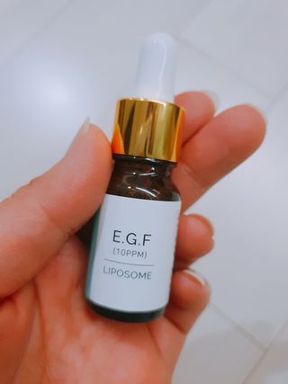 랑팡 EGF+FGF 10ppm 리포좀 앰플 원액 10ml — 5점을 준 리뷰어가 2021년 11월 올린 사용 사진