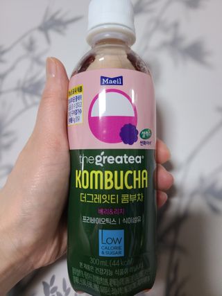 더그레잇티 콤부차 [매일유업] 더그레잇티 44kcal 콤부차 300ml *12개입 (오리지널 6개+베리리치 6개) — 5점을 준 리뷰어가 2023년 7월 올린 사용 사진