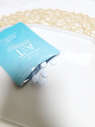 입 냄새 완화에 도움을 주는 에티켓 캔디 앳캔디 스트롱민트 — 5점을 준 리뷰어가 2021년 1월 올린 사용 사진