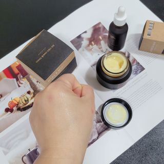 마리엔메이  이데베논 블랙베리 보습 크림 + 세럼 — 4점을 준 리뷰어가 2021년 10월 올린 사용 사진
