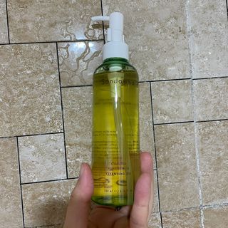 스킨큐어 산다화 순한 클렌징 동백 오일 200ml — 4.5점을 준 리뷰어가 2023년 4월 올린 사용 사진