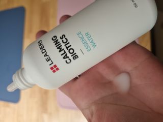 리더스코스메틱 리더스 카밍 바이오틱스 에센스 워터 — 5점을 준 리뷰어가 2021년 9월 올린 사용 사진