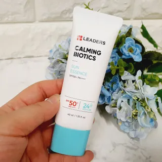 리더스코스메틱 리더스 카밍 바이오틱스 선 에센스 SPF 50+ PA++++ — 5점을 준 리뷰어가 2022년 6월 올린 사용 사진
