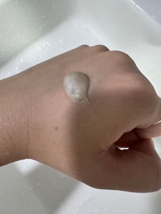 스킨1004 [SKIN1004] 마다가스카르 센텔라 앰플 폼 125ml — 5점을 준 리뷰어가 2024년 8월 올린 사용 사진