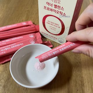 [질 유래 특허 유산균] 아임오 이너밸런스 프로바이오틱스 1박스 [30포] — 5점을 준 리뷰어가 2023년 3월 올린 사용 사진