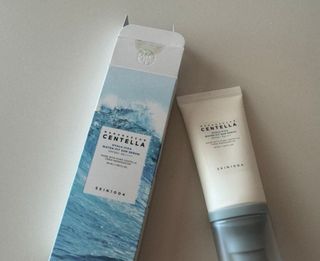 [스킨1004] 마다가스카르 센텔라 히알루-시카 워터핏 선세럼 50ml — 5점을 준 리뷰어가 2024년 6월 올린 사용 사진