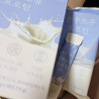 서울약사신협_순수초유프로틴_2.5gx30포 — 5점을 준 리뷰어가 2021년 11월 올린 사용 사진