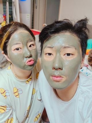 BRMUD 리커버리 머드 마스크 — 5점을 준 리뷰어가 2021년 8월 올린 사용 사진