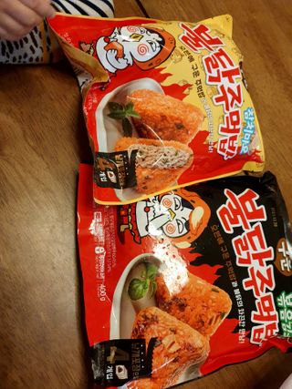 삼양냉동 [삼양] 불닭참치마요구운주먹밥+불닭볶음김치구운주먹밥 2세트구성 — 5점을 준 리뷰어가 2021년 2월 올린 사용 사진