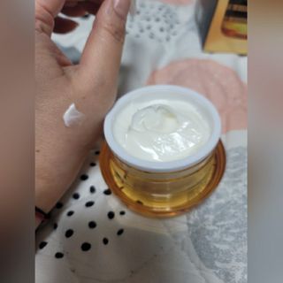 자민경 크레마카라콜 울트라 프로폴리스 하이드라 인텐스 크림 50ml — 5점을 준 리뷰어가 2021년 1월 올린 사용 사진