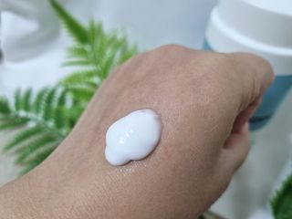 [메디팜] 히알루론산 딥 모이스처 바디로션 — 5점을 준 리뷰어가 2021년 12월 올린 사용 사진