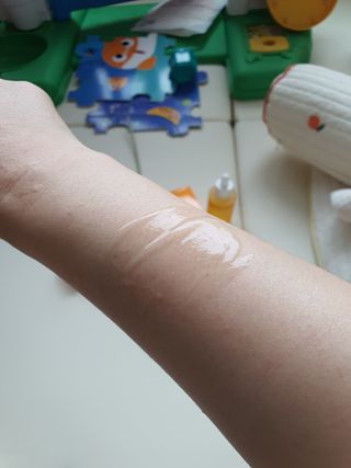 체르엠 스템앤셀 비타민 브라이트닝 에센스 30ml 1개 — 4점을 준 리뷰어가 2021년 10월 올린 사용 사진