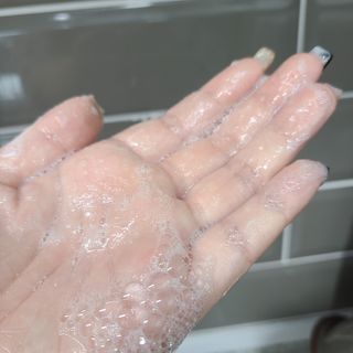 [바디홈즈] 골드 마유 샴푸 — 5점을 준 리뷰어가 2021년 11월 올린 사용 사진