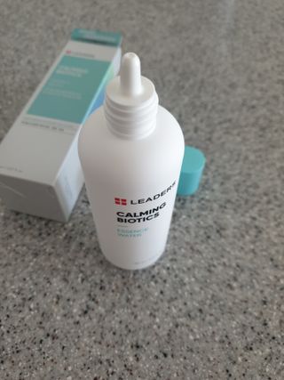 리더스코스메틱 리더스 카밍 바이오틱스 에센스 워터 — 5점을 준 리뷰어가 2022년 2월 올린 사용 사진
