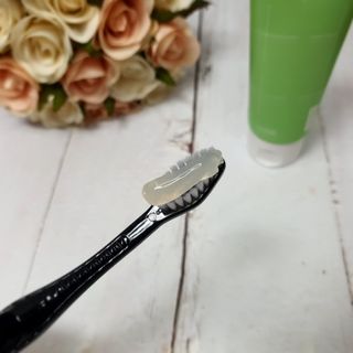 방방곳곳 편림오일 편림치드 치약 — 5점을 준 리뷰어가 2022년 7월 올린 사용 사진