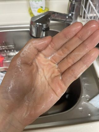 아미니 아크네 퓨어카밍 바디워시 500ml — 5점을 준 리뷰어가 2021년 7월 올린 사용 사진