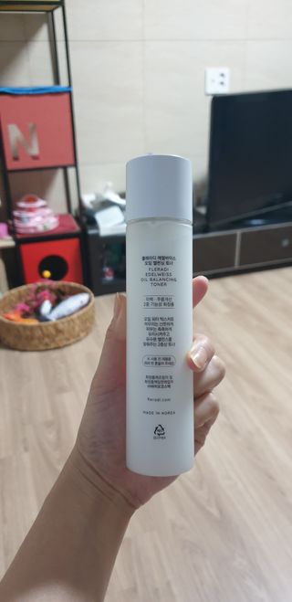 플레라디 에델바이스 오일 밸런싱 토너 — 5점을 준 리뷰어가 2021년 6월 올린 사용 사진